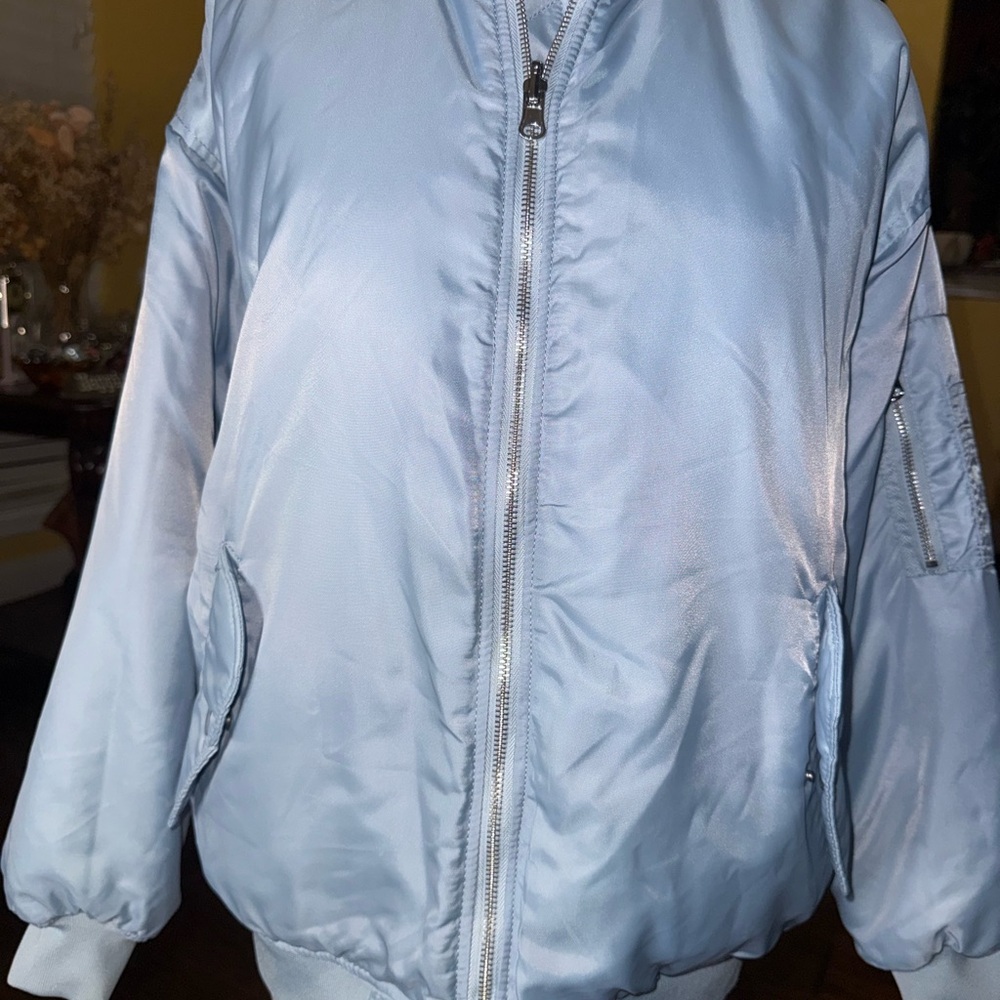 Forever 21 Women's Reversible Light Blue and White Oversized Bomber Jacket